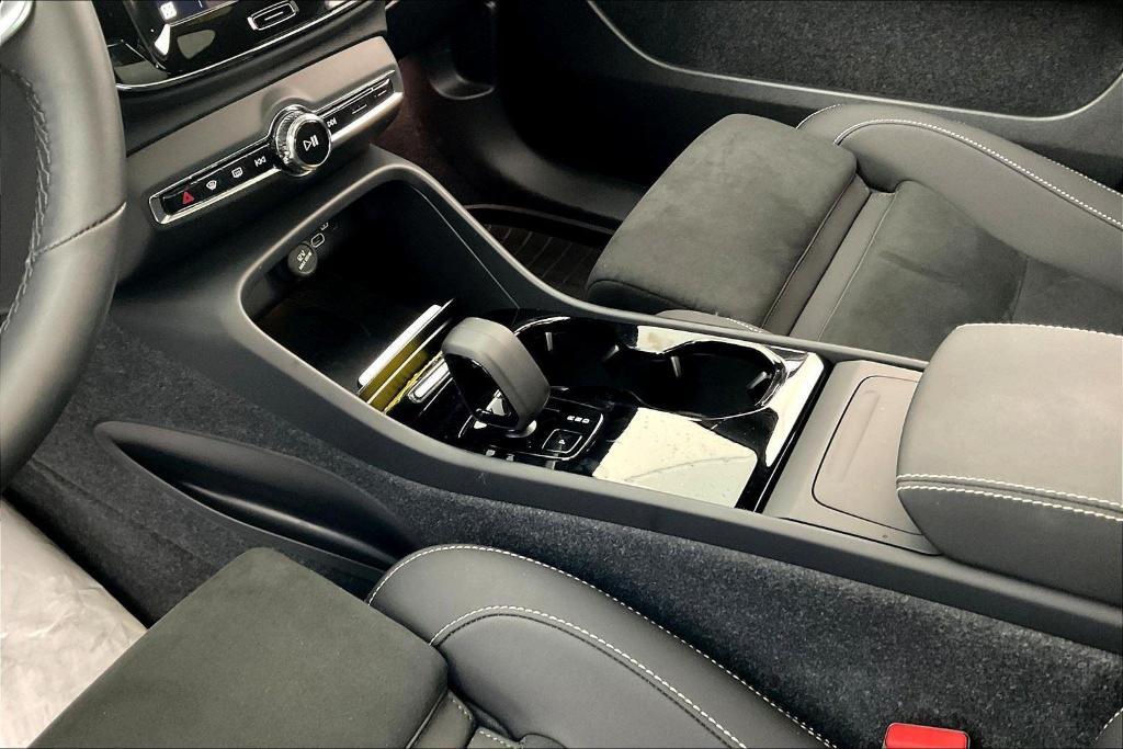 used 2024 Volvo C40 Recharge Pure Electric car, priced at $39,500