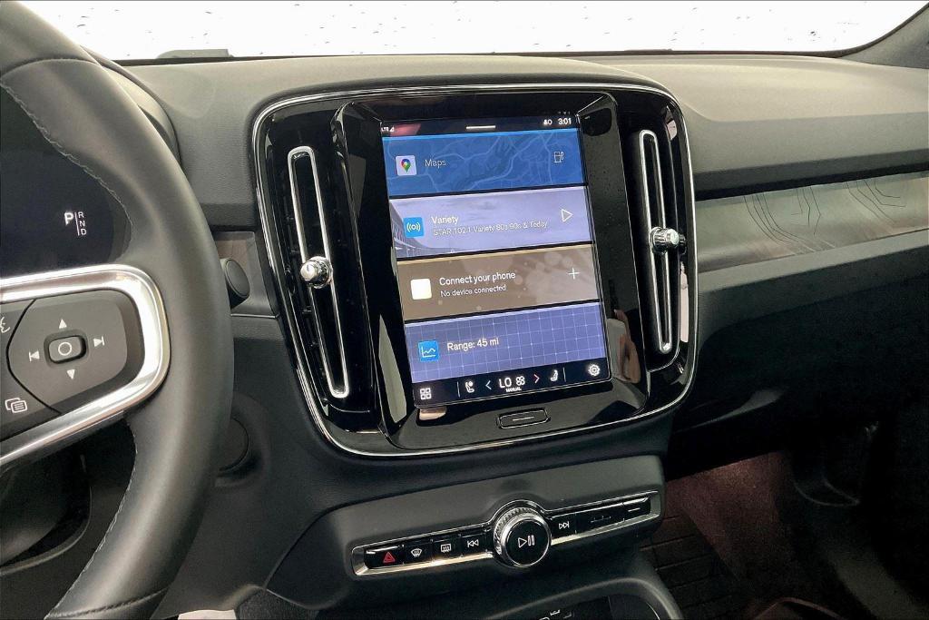 used 2024 Volvo C40 Recharge Pure Electric car, priced at $39,500