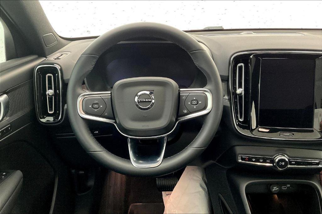 used 2024 Volvo C40 Recharge Pure Electric car, priced at $39,500