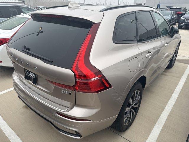 new 2025 Volvo XC60 car, priced at $50,685