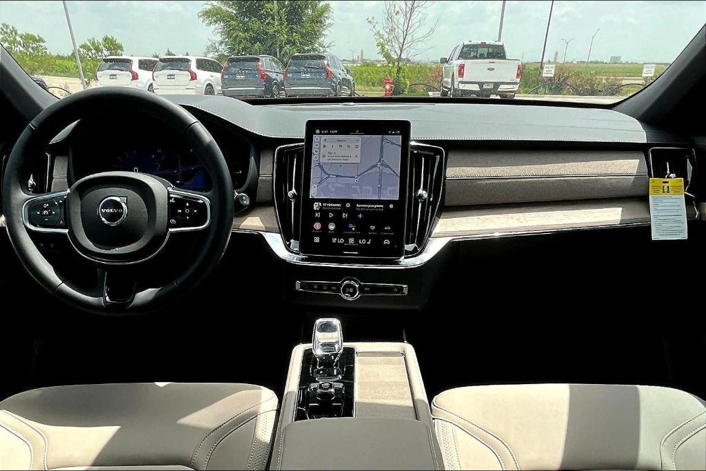 new 2025 Volvo XC90 Plug-In Hybrid car, priced at $80,650