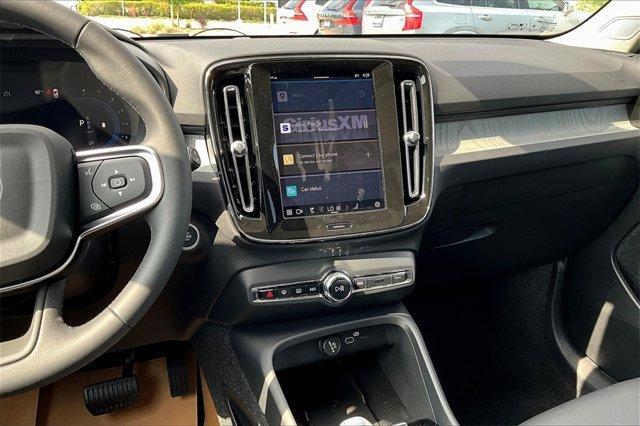 new 2025 Volvo XC40 car, priced at $49,790