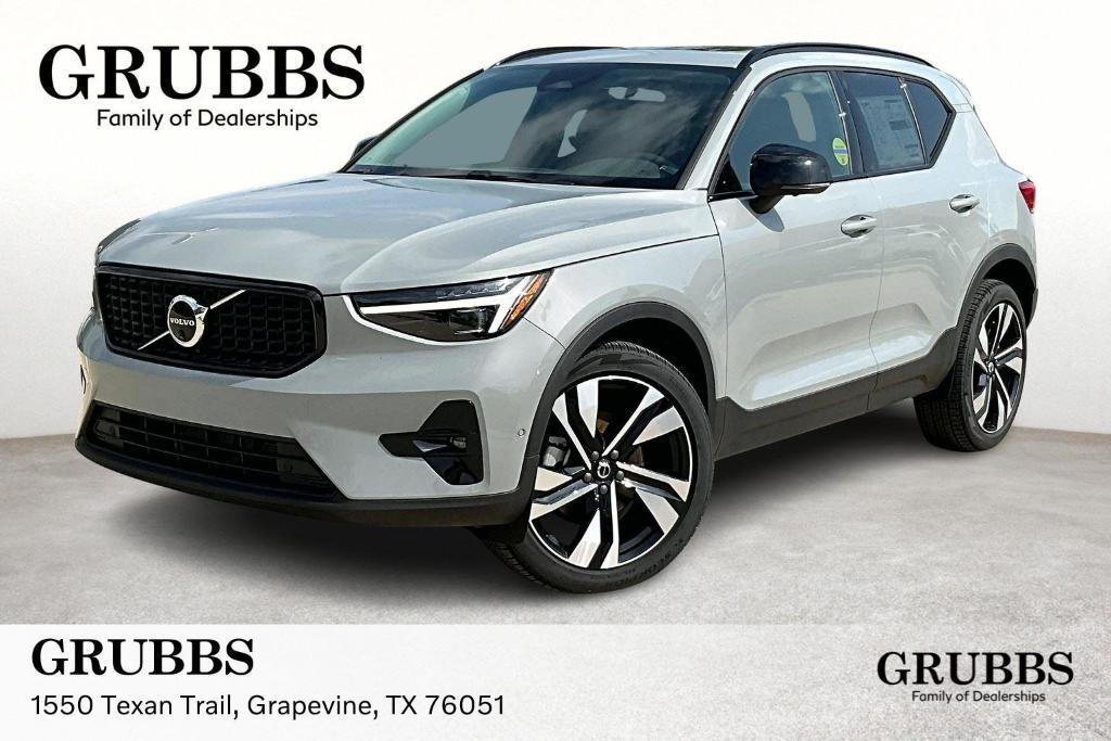 new 2025 Volvo XC40 car, priced at $49,790