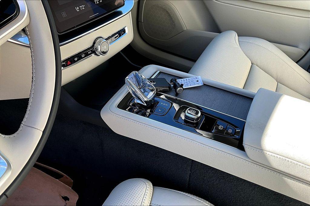 new 2026 Volvo XC90 car, priced at $81,060