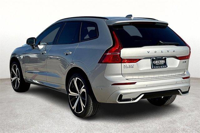 new 2025 Volvo XC60 car, priced at $61,500