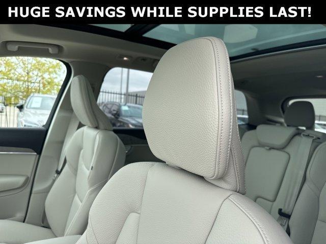 new 2025 Volvo XC90 car, priced at $59,995