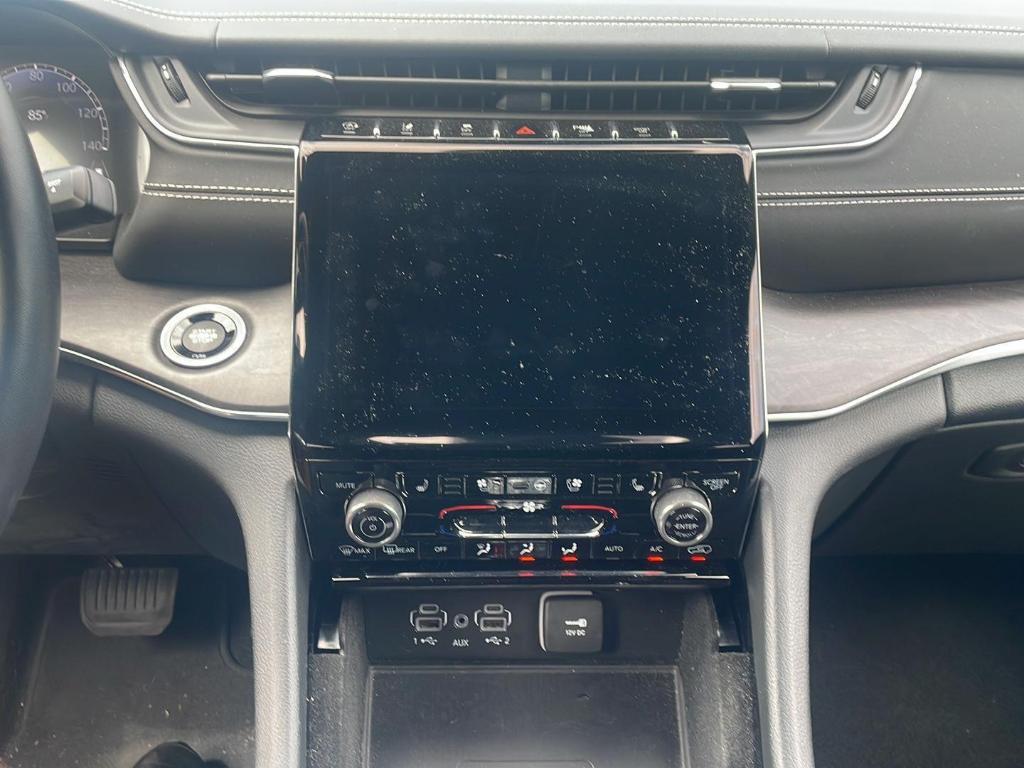 used 2022 Jeep Grand Cherokee car, priced at $39,000