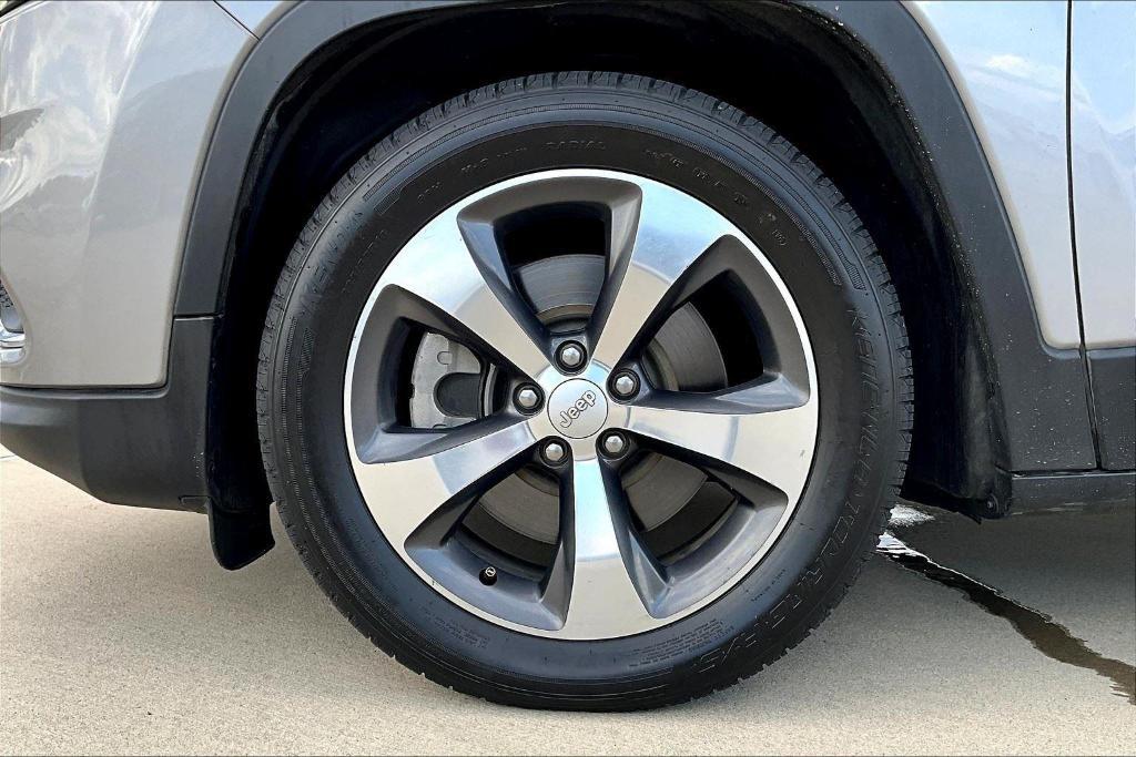 used 2019 Jeep Cherokee car, priced at $15,000
