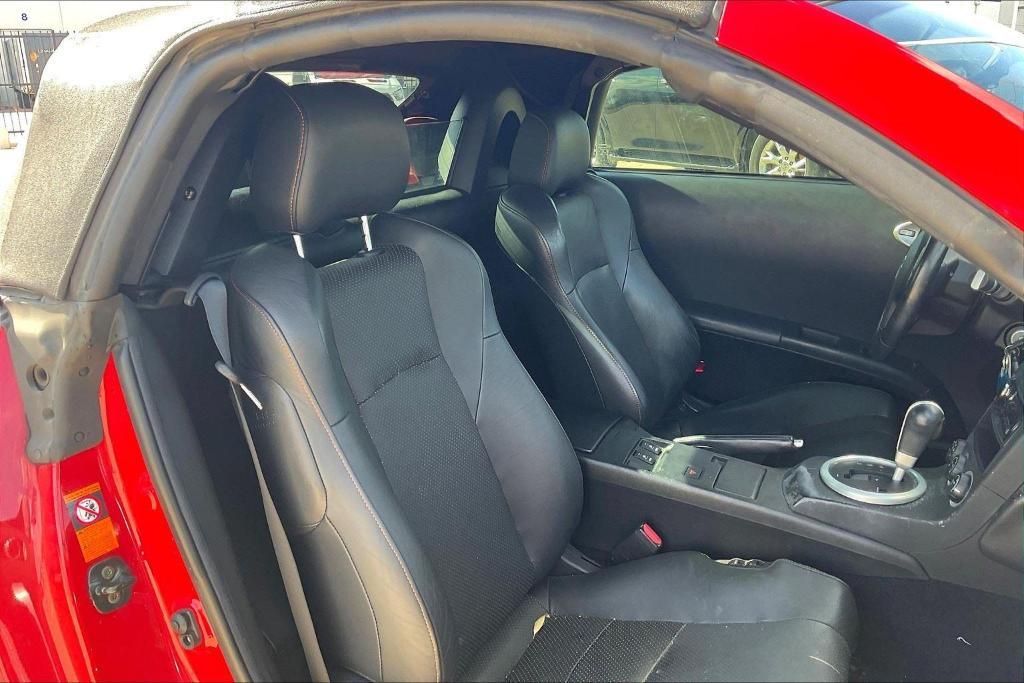 used 2004 Nissan 350Z car, priced at $14,000