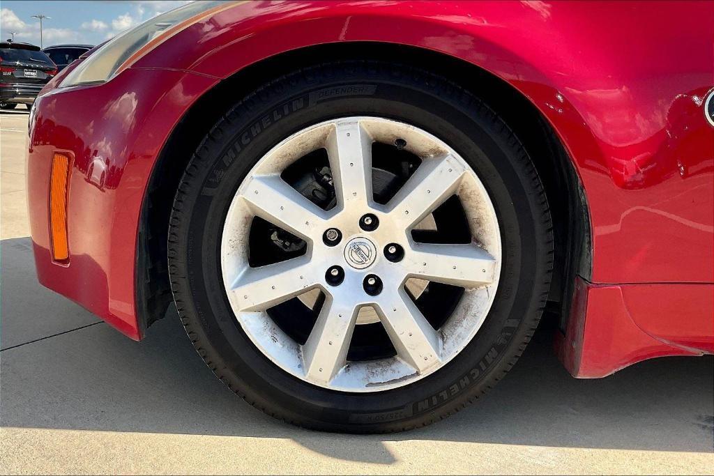 used 2004 Nissan 350Z car, priced at $14,000