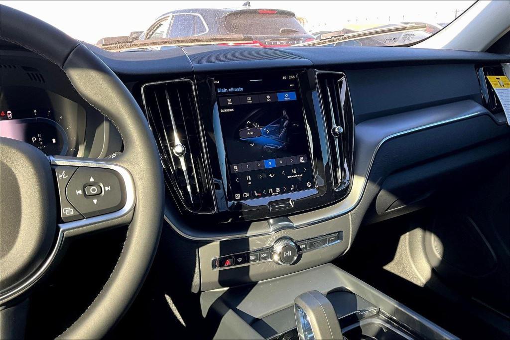 new 2025 Volvo XC60 car, priced at $48,345