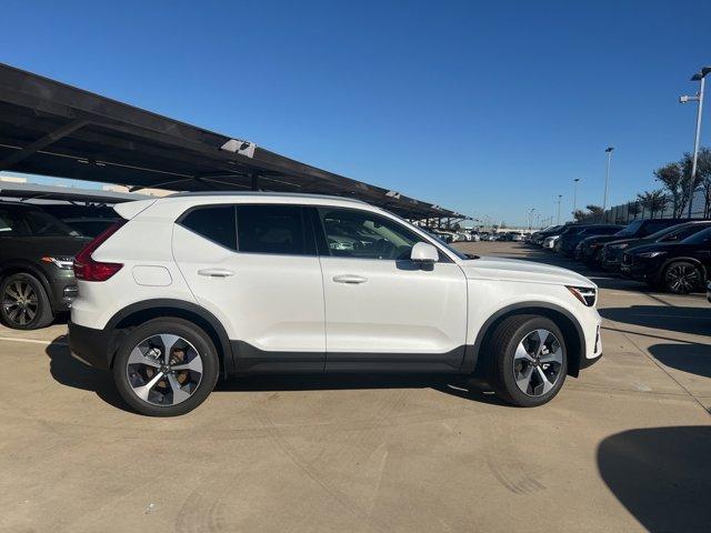 new 2025 Volvo XC40 car, priced at $47,885