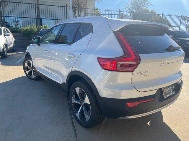 new 2025 Volvo XC40 car, priced at $47,885