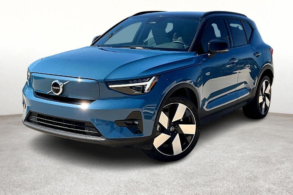 used 2023 Volvo XC40 Recharge Pure Electric car, priced at $29,000