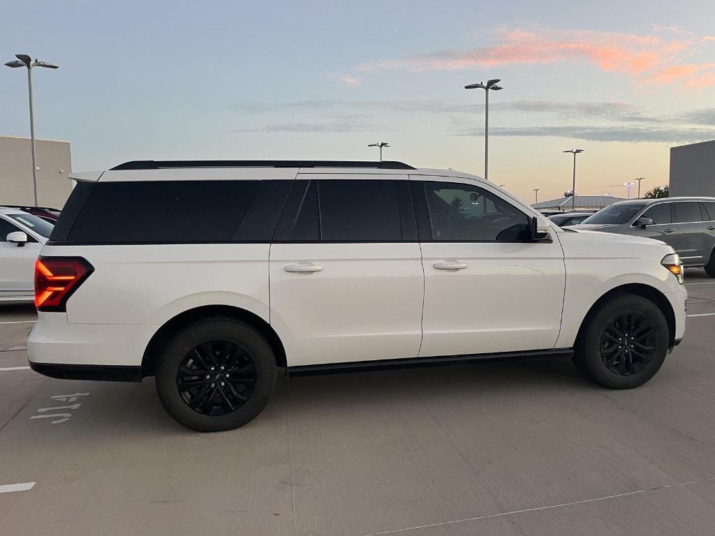 used 2022 Ford Expedition Max car, priced at $45,000