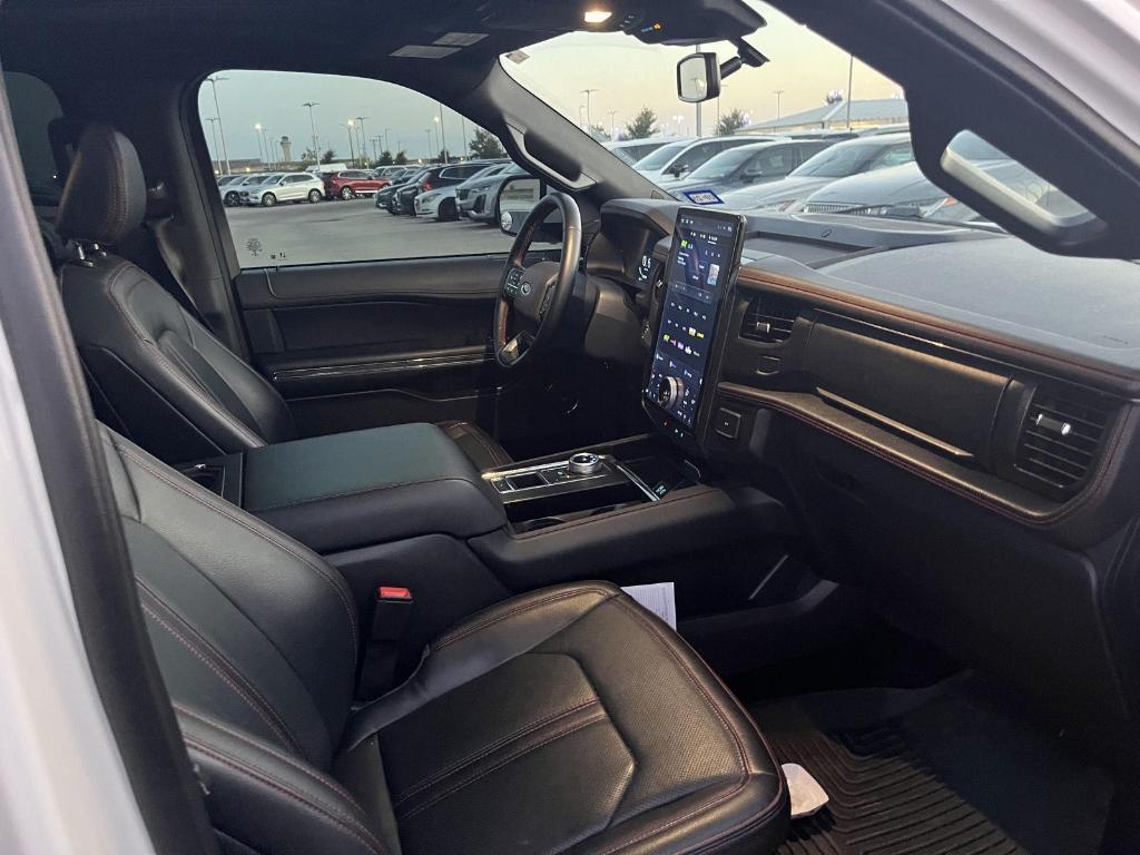used 2022 Ford Expedition Max car, priced at $45,000