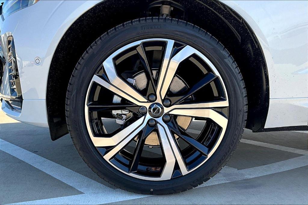 new 2025 Volvo XC60 car, priced at $60,445