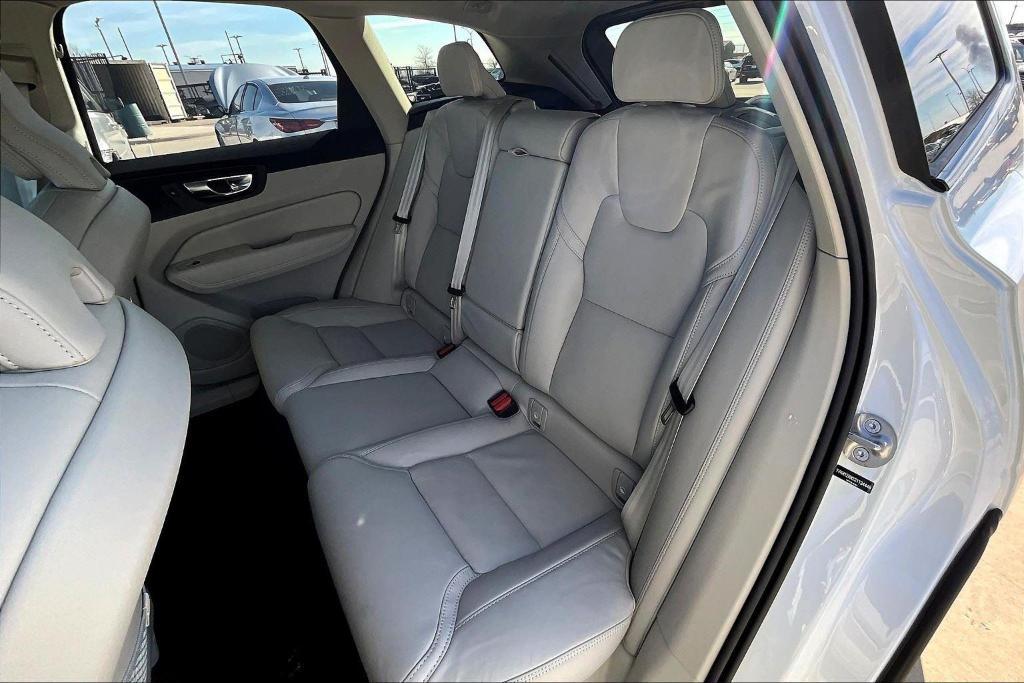 new 2025 Volvo XC60 car, priced at $60,445