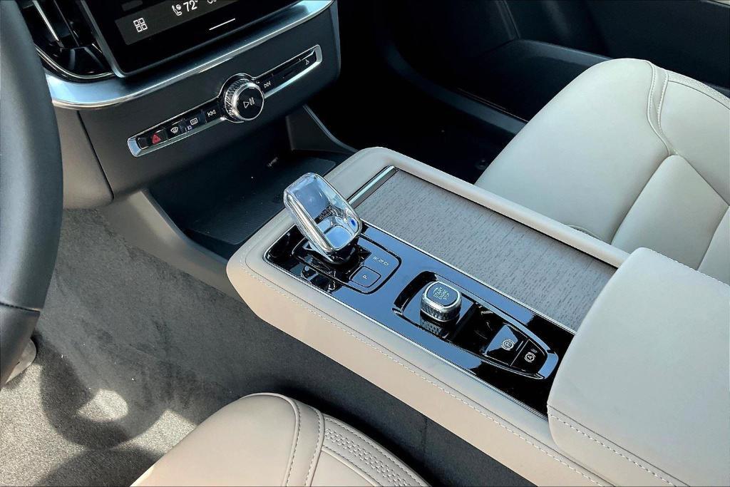 new 2026 Volvo XC90 car, priced at $71,825