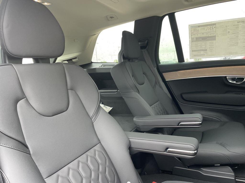 new 2025 Volvo XC90 car, priced at $69,655
