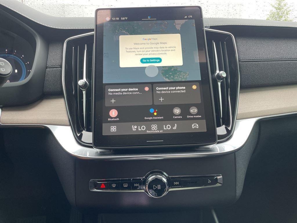 new 2025 Volvo XC90 car, priced at $69,655