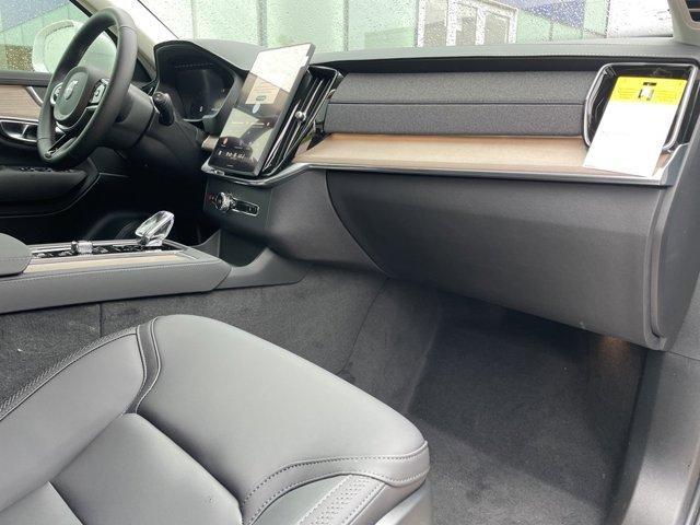 new 2025 Volvo XC90 car, priced at $69,655