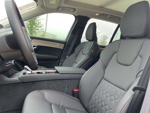 new 2025 Volvo XC90 car, priced at $69,655