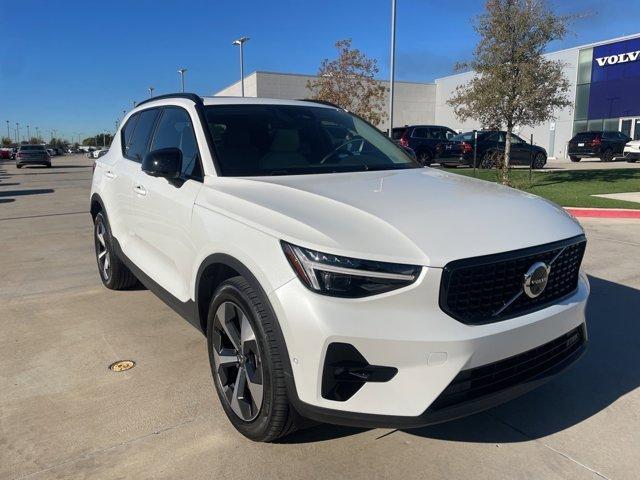 new 2025 Volvo XC40 car, priced at $48,315