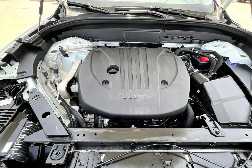 used 2022 Volvo XC60 car, priced at $32,500