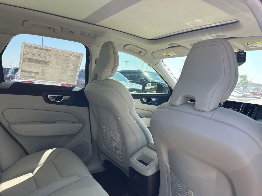 new 2025 Volvo XC60 Plug-In Hybrid car, priced at $65,485