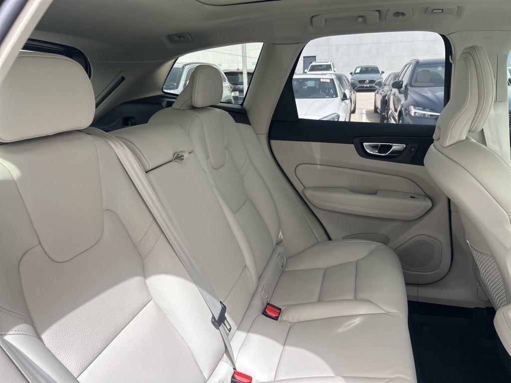 new 2025 Volvo XC60 car, priced at $54,610