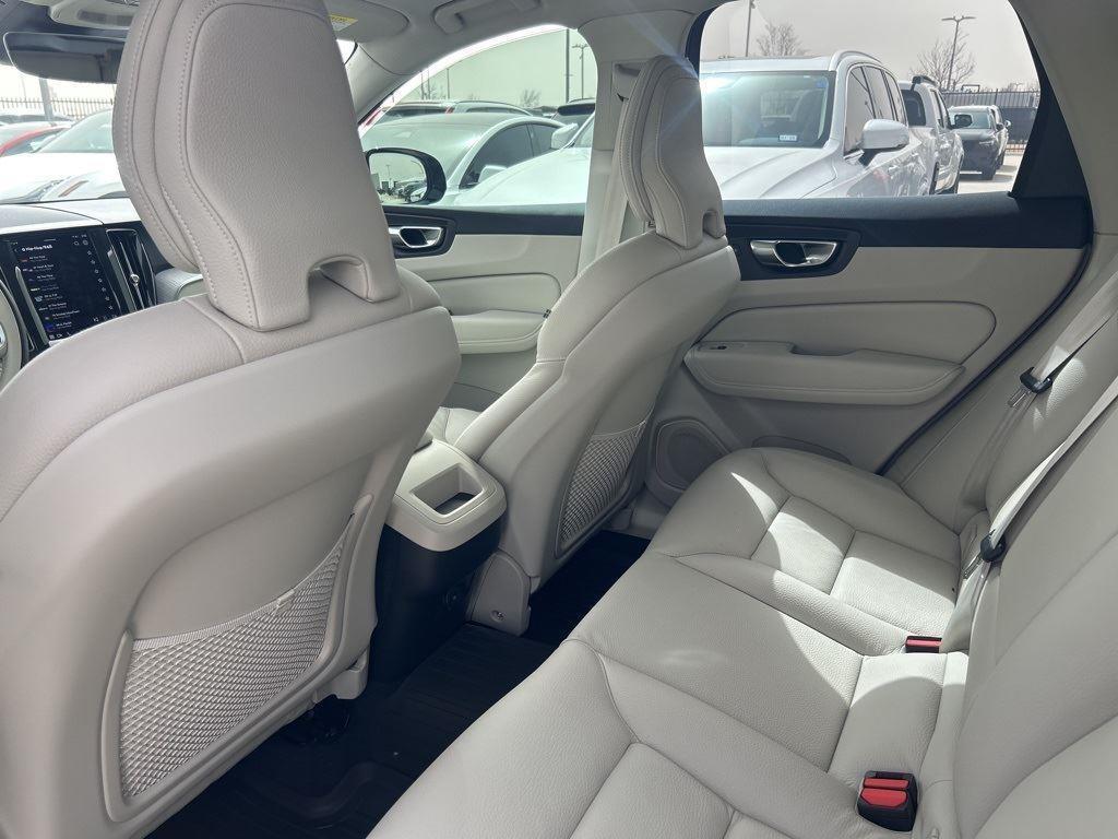 new 2025 Volvo XC60 car, priced at $54,610