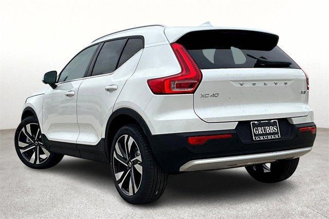 new 2025 Volvo XC40 car, priced at $51,015