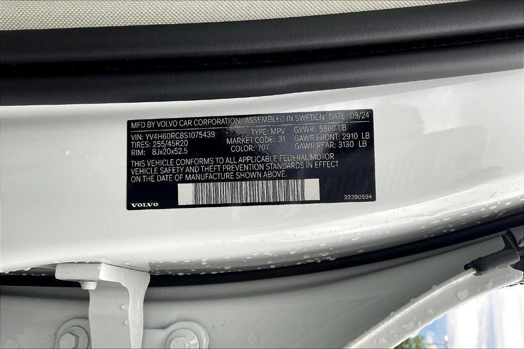 new 2025 Volvo XC60 Plug-In Hybrid car, priced at $48,985