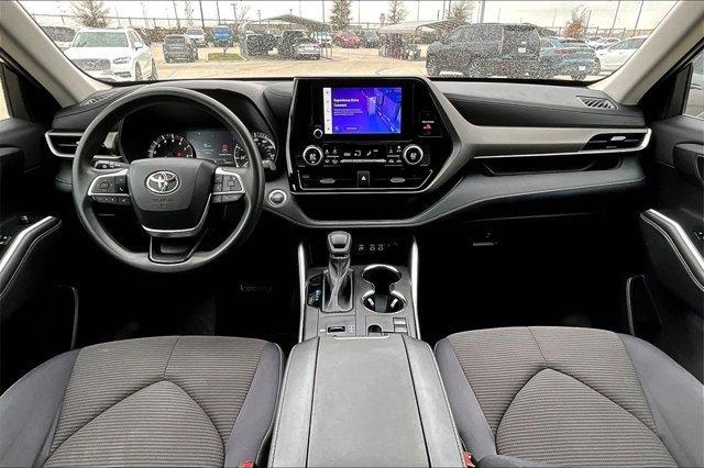 used 2023 Toyota Highlander car, priced at $32,500