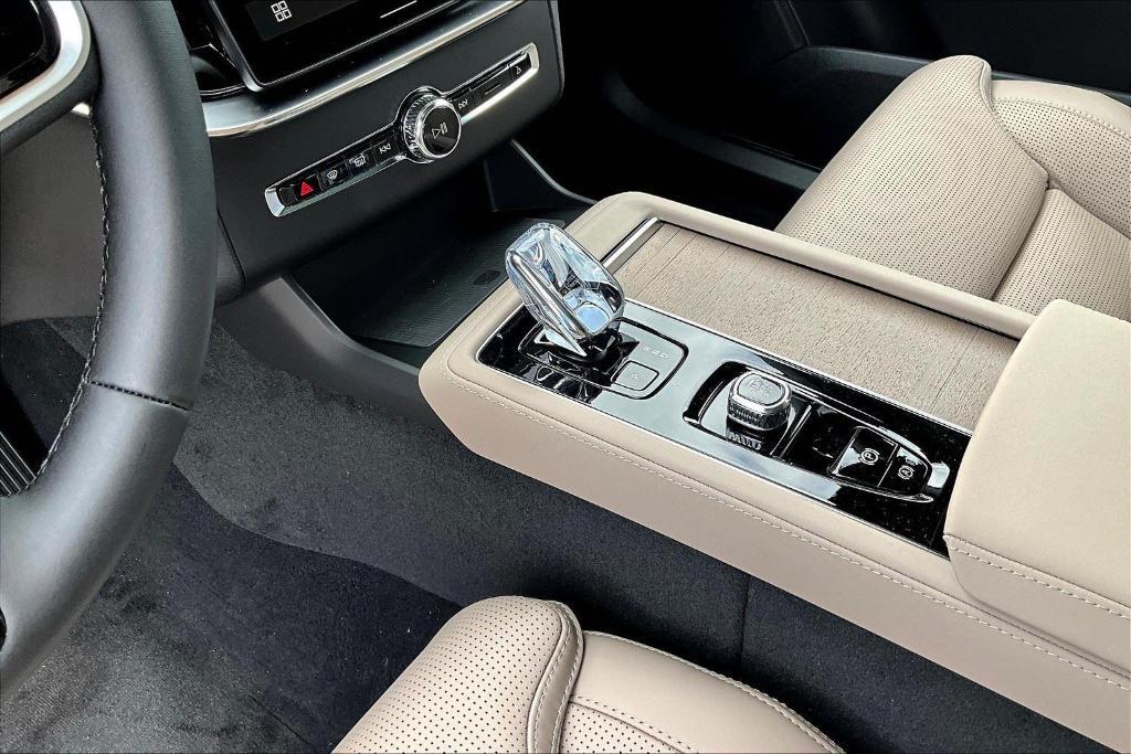 new 2026 Volvo XC90 car, priced at $77,375