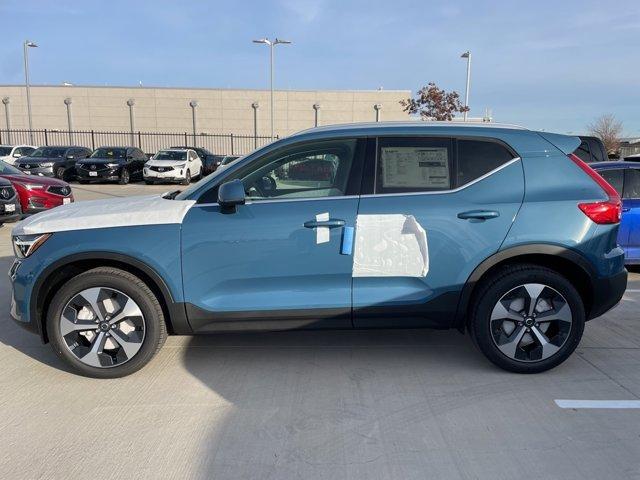 new 2025 Volvo XC40 car, priced at $47,200