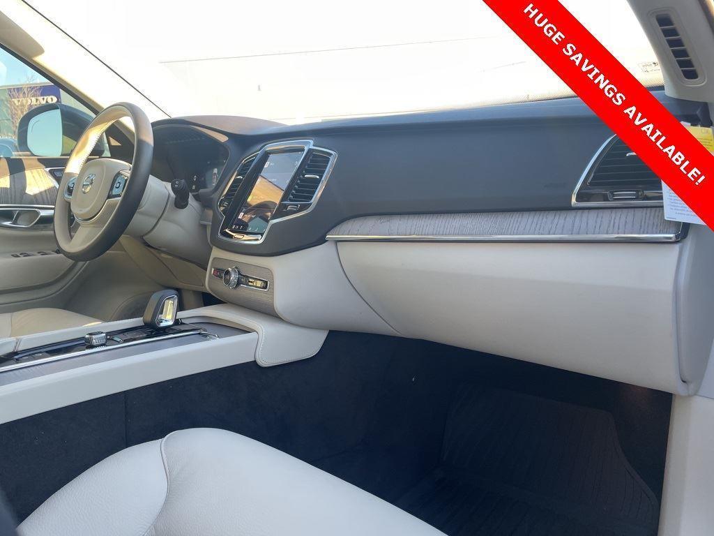 new 2025 Volvo XC90 car, priced at $64,300