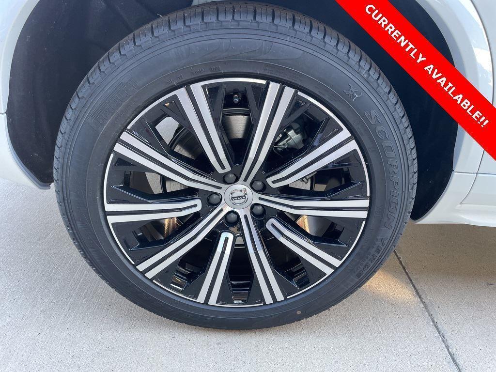 new 2025 Volvo XC90 car, priced at $64,300