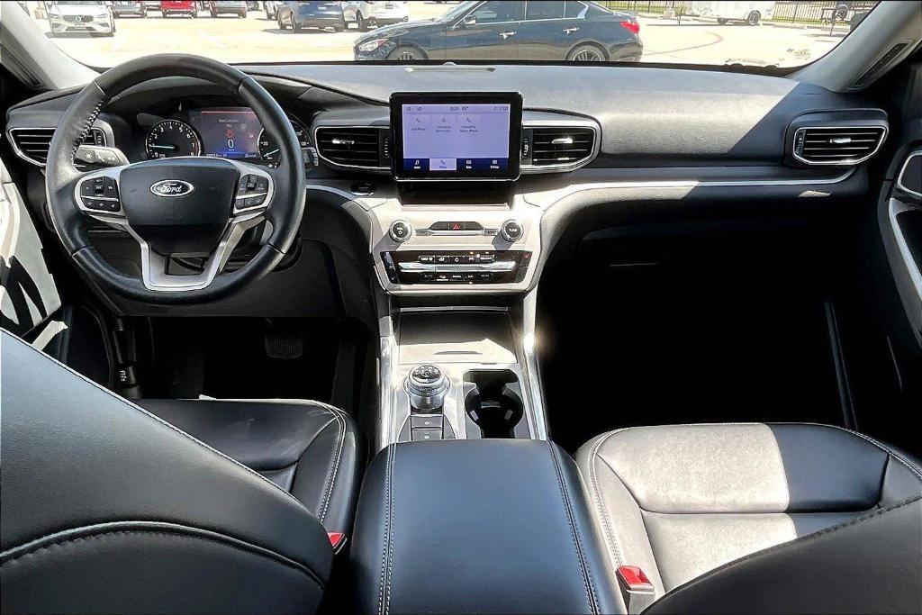 used 2024 Ford Explorer car, priced at $35,000