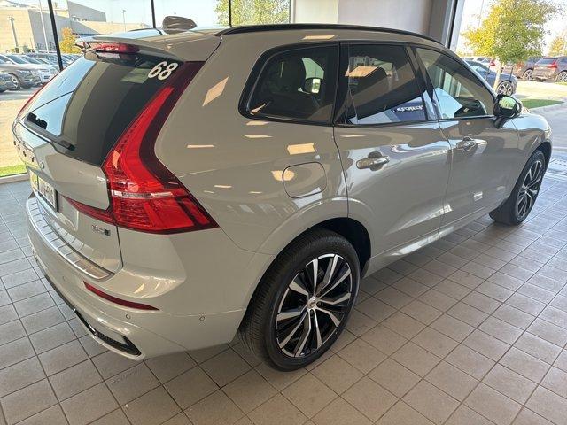 new 2025 Volvo XC60 car, priced at $54,585