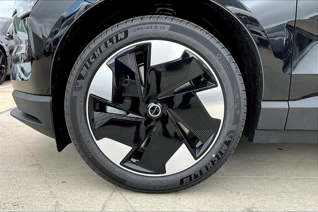 new 2025 Volvo EX30 car