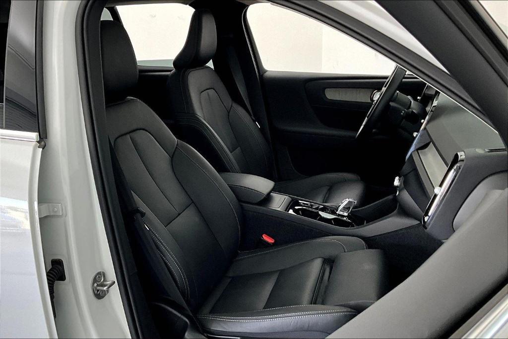 used 2025 Volvo XC40 car, priced at $39,500
