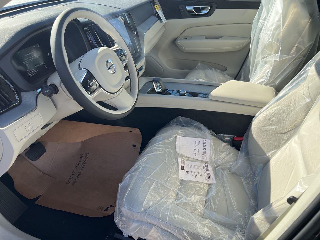 new 2025 Volvo XC60 car, priced at $54,585