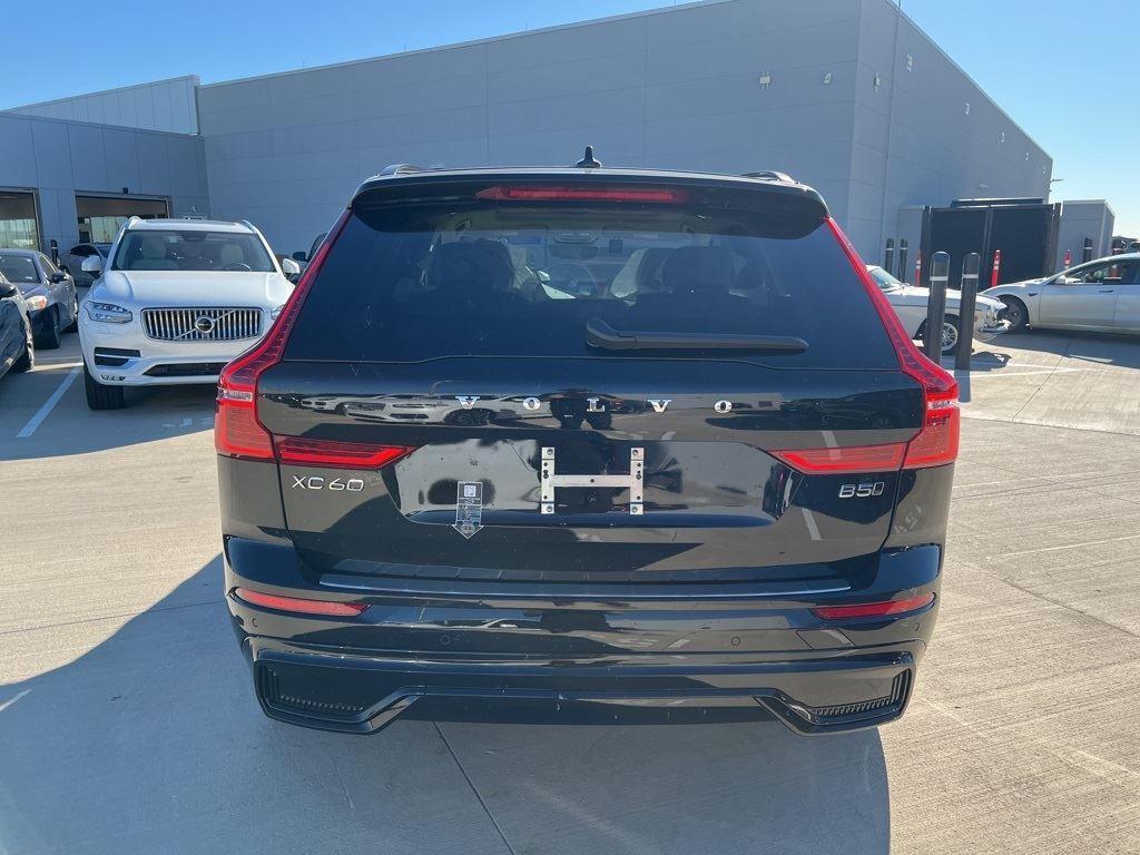 new 2025 Volvo XC60 car, priced at $54,585