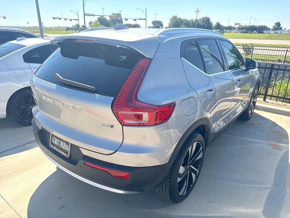 new 2024 Volvo XC40 car, priced at $44,000