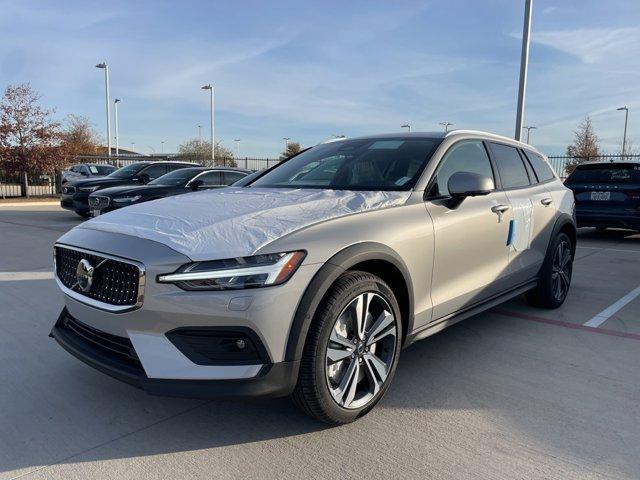 new 2025 Volvo V60 Cross Country car, priced at $54,225