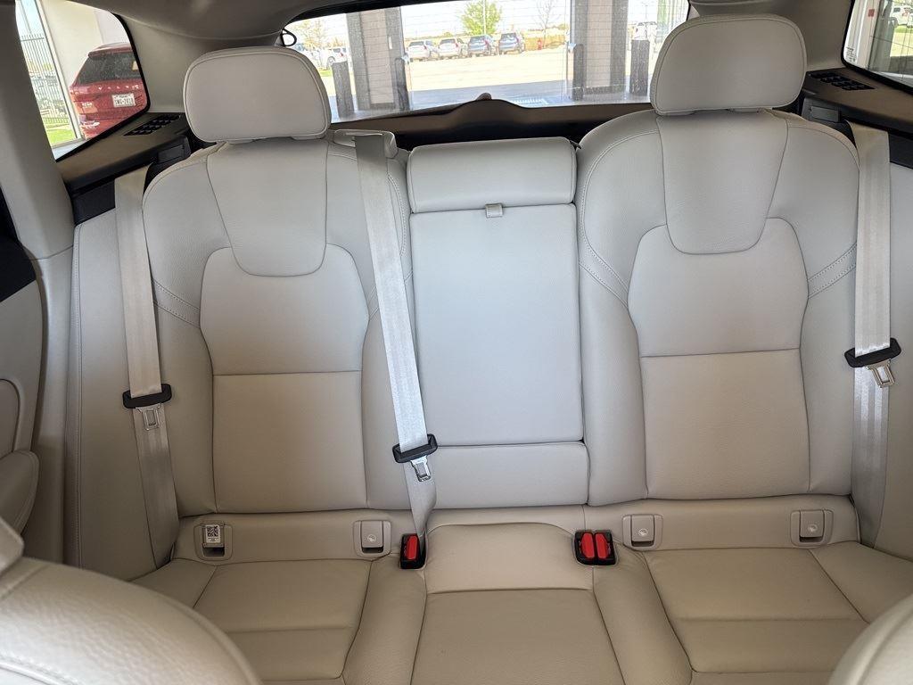 new 2025 Volvo XC60 car, priced at $54,585