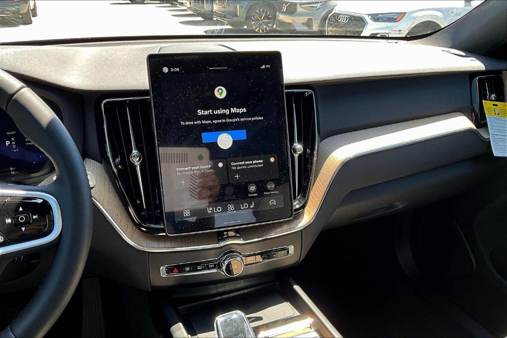 new 2026 Volvo XC60 Plug-In Hybrid car, priced at $69,285
