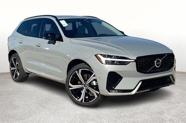 new 2025 Volvo XC60 car, priced at $59,910